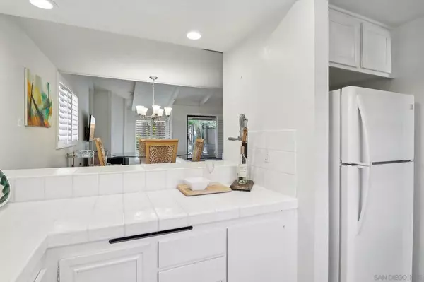 Carlsbad, CA 92009,1933 Alga Road #C