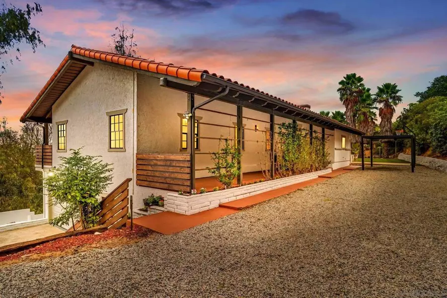 9903 Shadow Rd, La Mesa, CA 91941