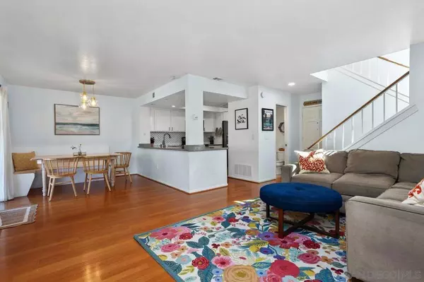 Carlsbad, CA 92010,4537 Hartford Pl