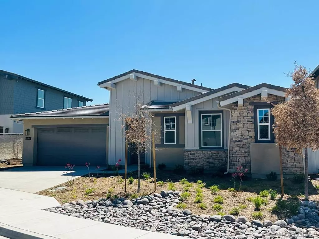 Poway, CA 92064,13765 Holly Oak Way