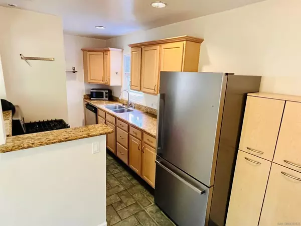 San Diego, CA 92104,4130 Oregon St