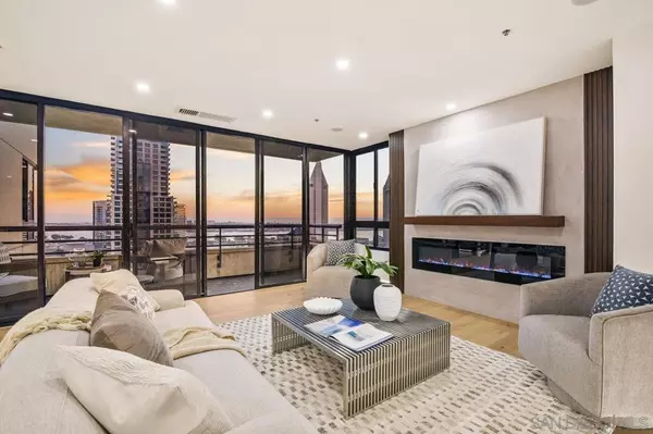 700 Front St #1402, San Diego, CA 92101