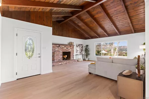 Escondido, CA 92026,25311 Jesmond Dene Road