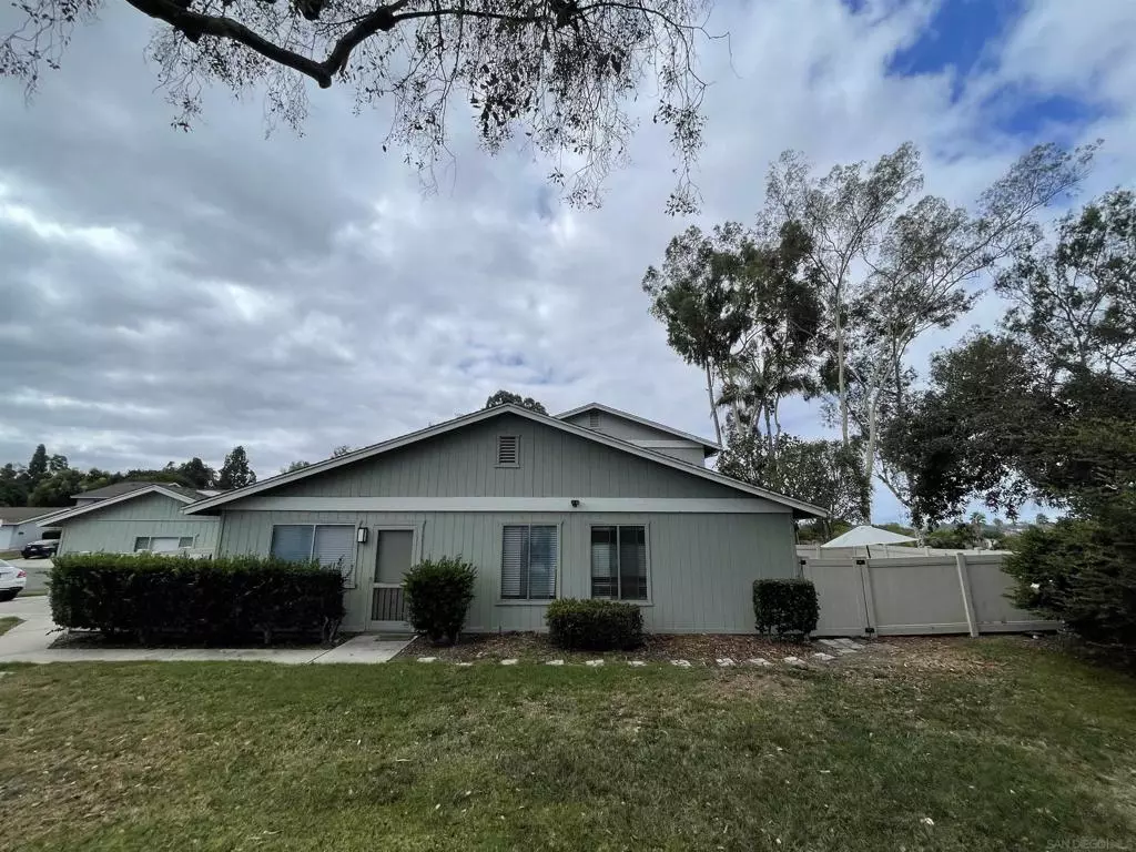 Encinitas, CA 92024,1908 Shady Acre Cir