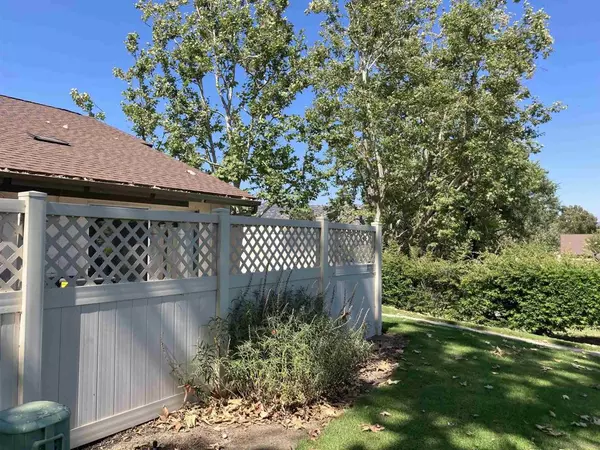 Escondido, CA 92026,530 Smoketree Glen