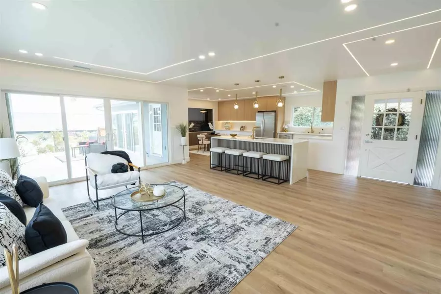 11078 Puebla Dr, La Mesa, CA 91941