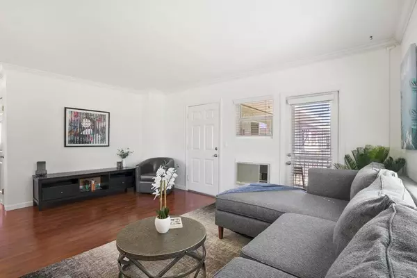 San Diego, CA 92104,3970 Utah Street #9