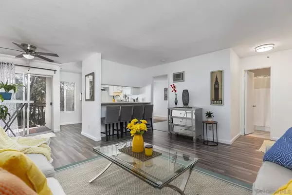 7506 Parkway Dr #202, San Diego, CA 91942