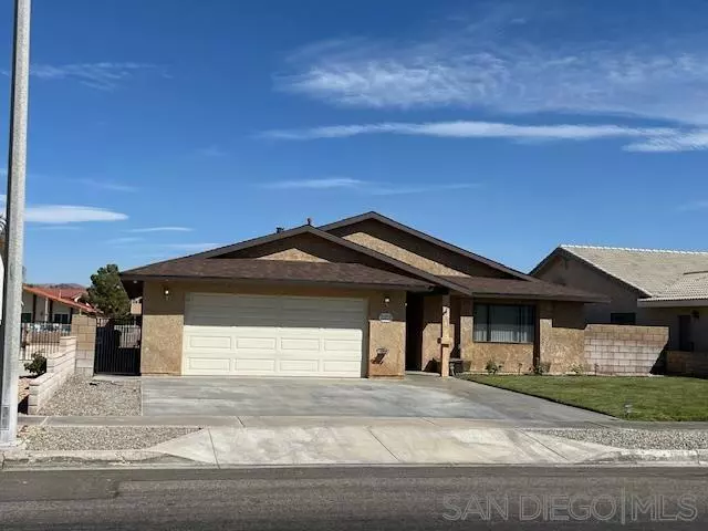 Helendale, CA 92342,27539 Silver Lakes Parkway