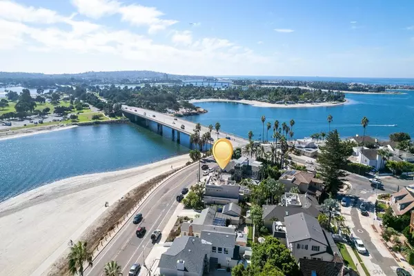 San Diego, CA 92109,3328 Crown Point