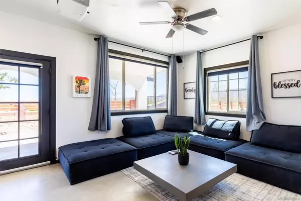 29 Palms, CA 92277,5066 LEAR AVE
