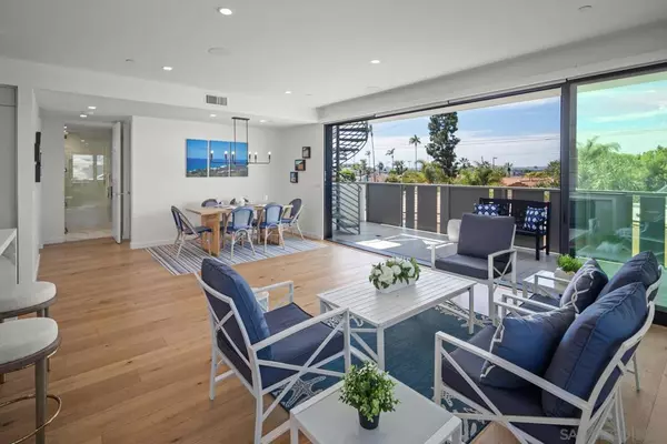 Coronado, CA 92118,1014 5th St #3B