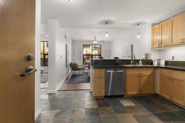 San Diego, CA 92101,1150 J St. #111