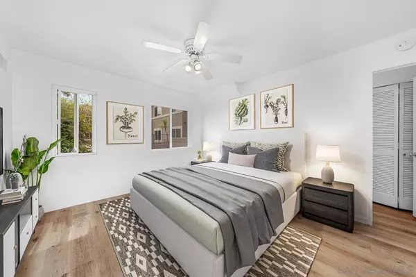 San Diego, CA 92122,7405 Charmant Dr #2033