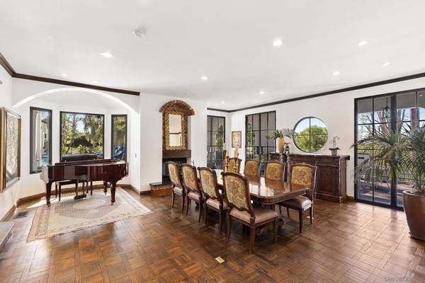 El Cajon, CA 92019,2103 Sunnyside Ave