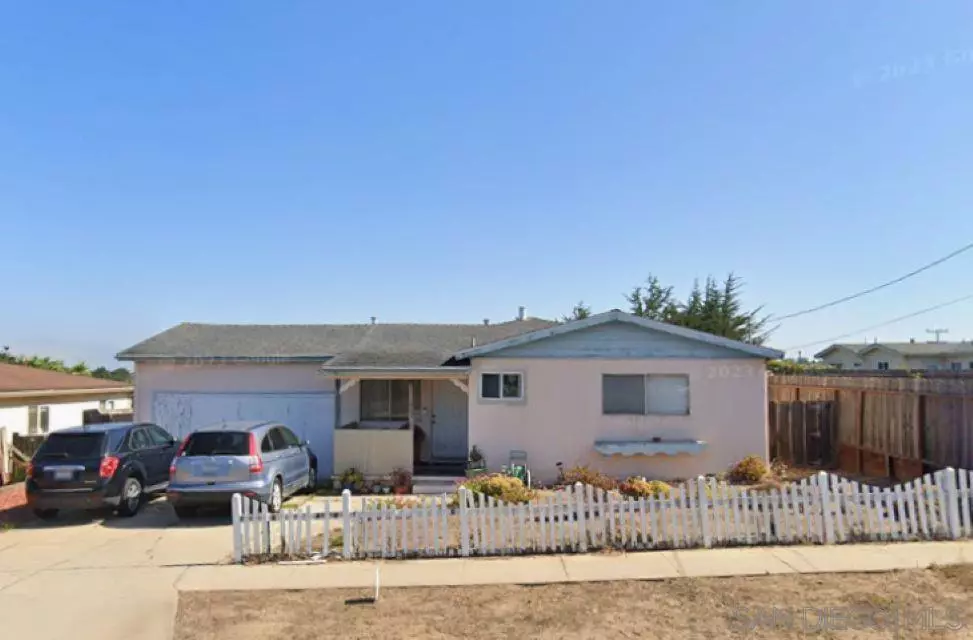 Marina, CA 93933,271 Grant Street