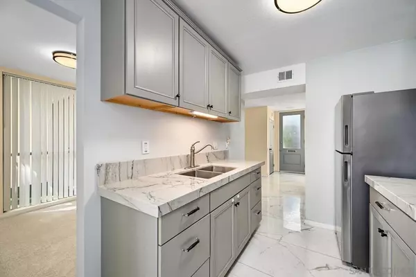 San Diego, CA 92115,4881 Collwood Blvd #A