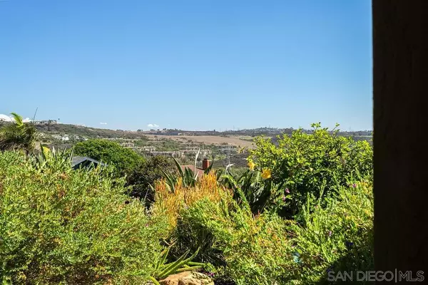 Carlsbad, CA 92008,4924 Avila Ave