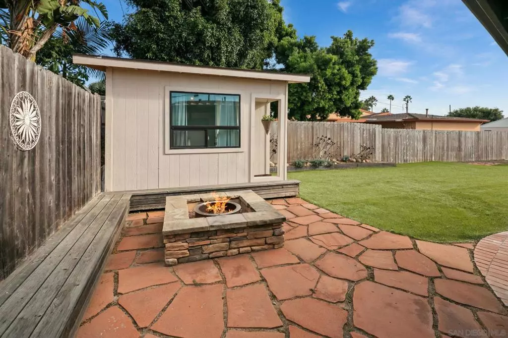 San Diego, CA 92117,4407 Dakota Drive