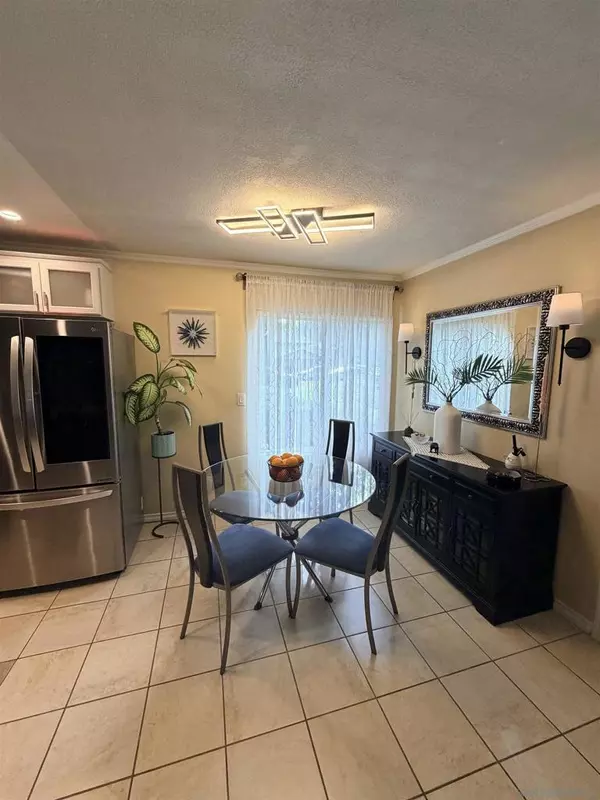 San Diego, CA 92129,11020 Via Parma