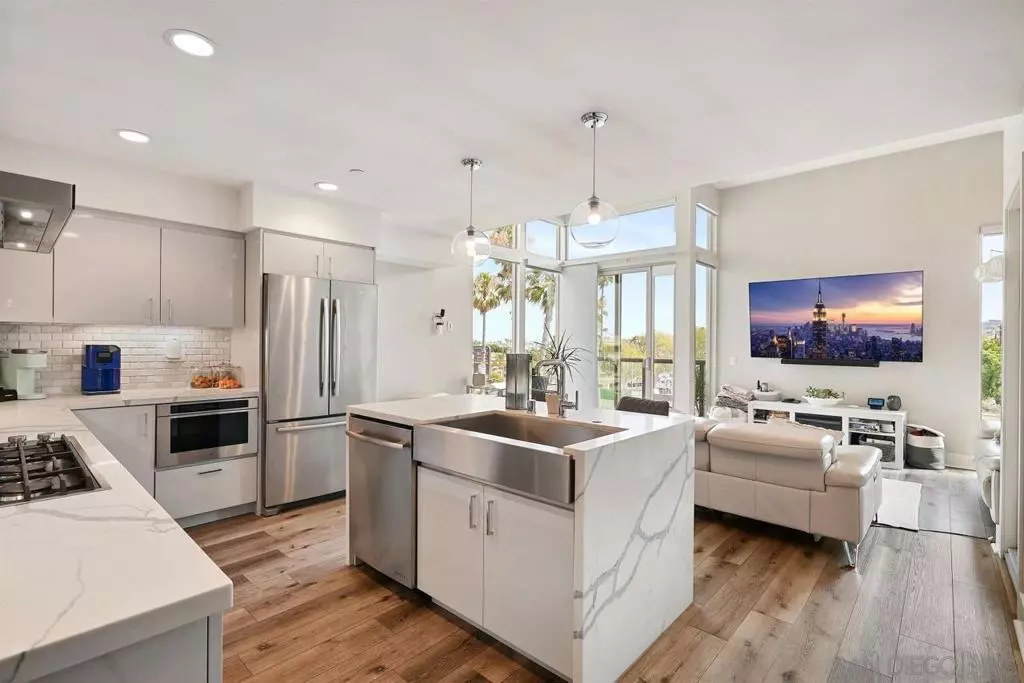 San Diego, CA 92106,3030 Jarvis St #7