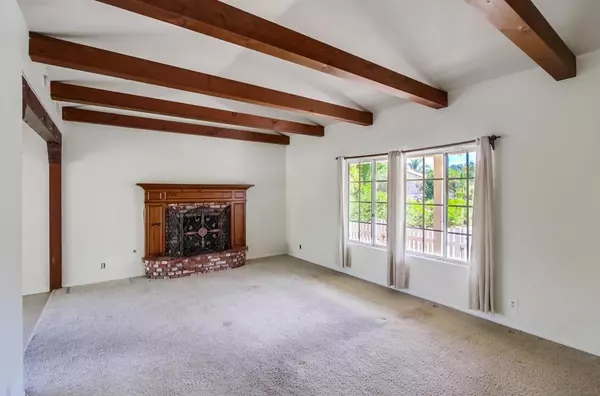 Fallbrook, CA 92028,710 Ceramic Ln