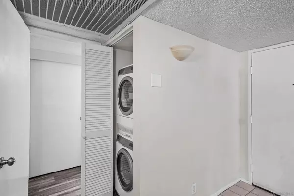 San Diego, CA 92115,5985 Dandridge Ln #103