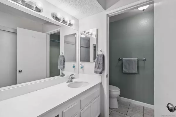 San Diego, CA 92115,5985 Dandridge Ln #103