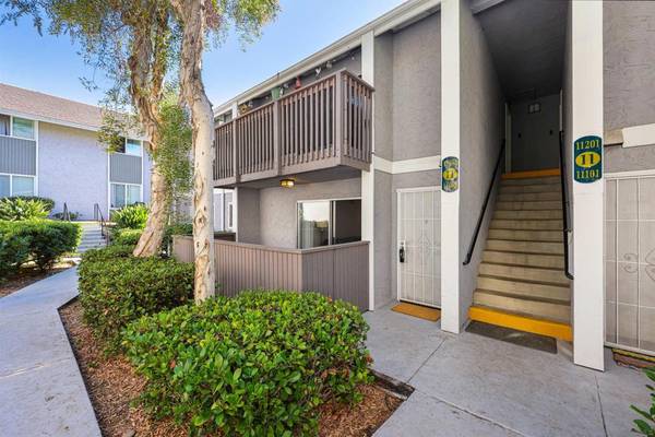 San Diego, CA 92115,6333 College Grove Way #11102