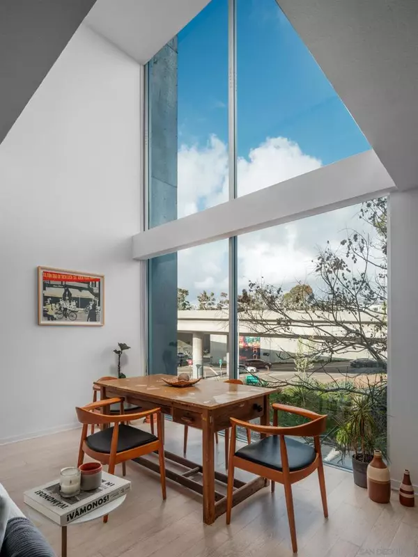 San Diego, CA 92101,1944 State #8