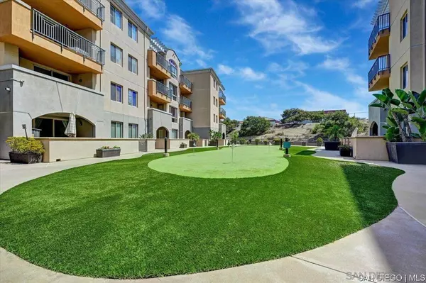 San Diego, CA 92130,3877 Pell PL #UNIT 118