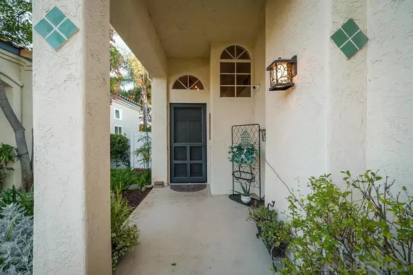 El Cajon, CA 92019,12319 Via Hacienda