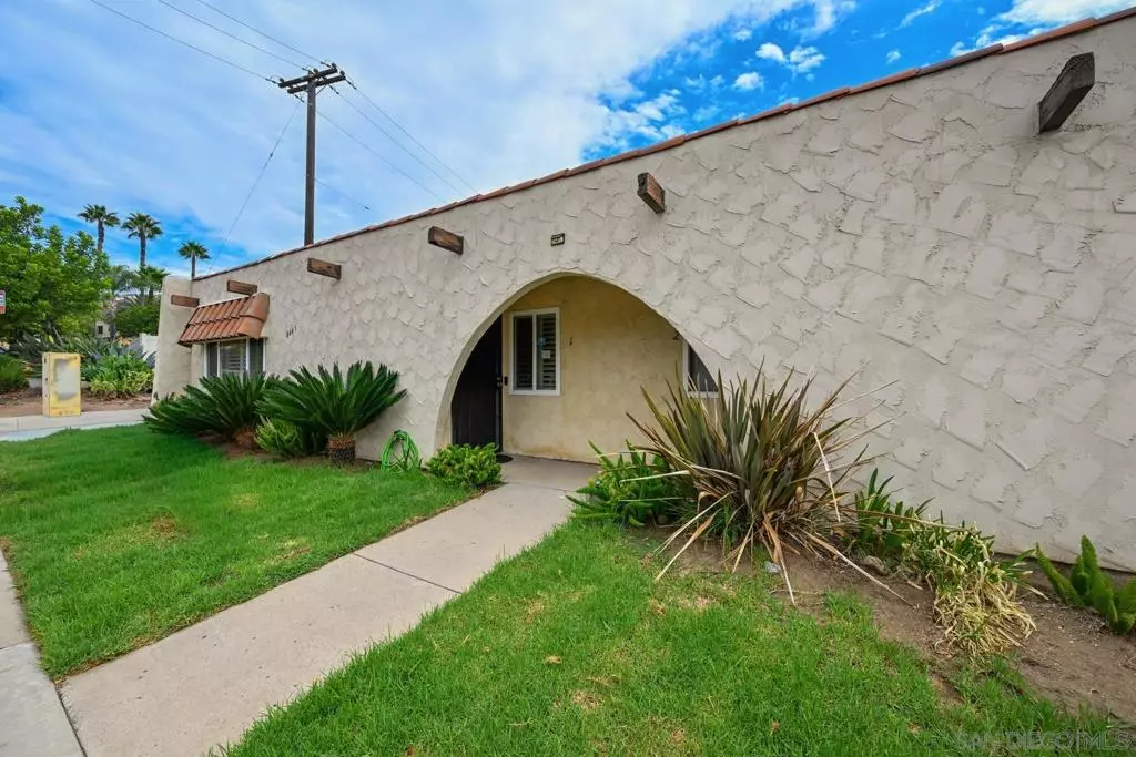 Santee, CA 92071,8445 Graves Ave #1