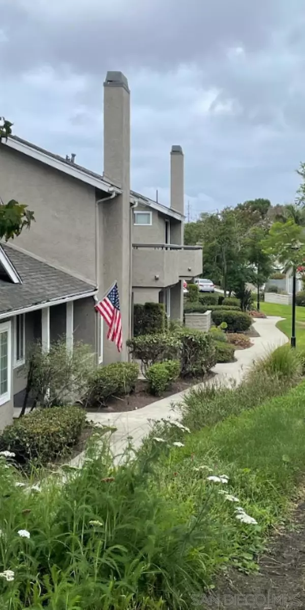 Encinitas, CA 92024,1986 Azure Way