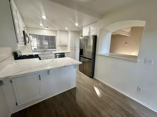 Chula Vista, CA 91915,1020 Baywood Cir #E