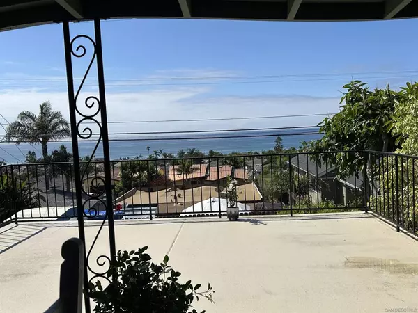 Cardiff By The Sea, CA 92007,2420 OXFORD #A