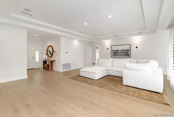 Rancho Santa Fe, CA 92067,6163 Paseo Delicias