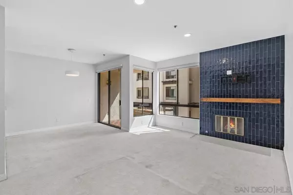San Diego, CA 92110,5845 FRIARS RD #1201
