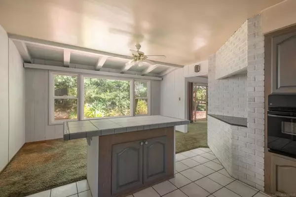 Spring Valley, CA 91977,9424 Barbic Lane