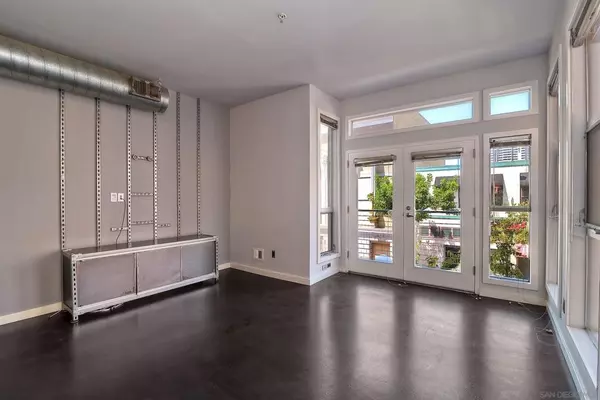 San Diego, CA 92101,777 6Th Ave #209