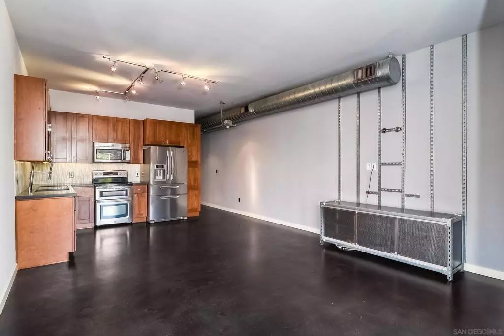 San Diego, CA 92101,777 6Th Ave #209