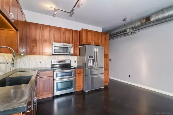 San Diego, CA 92101,777 6Th Ave #209