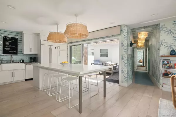 San Diego, CA 92109,805 Brighton Court