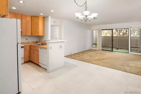 San Diego, CA 92128,12565 Oaks North Dr #115