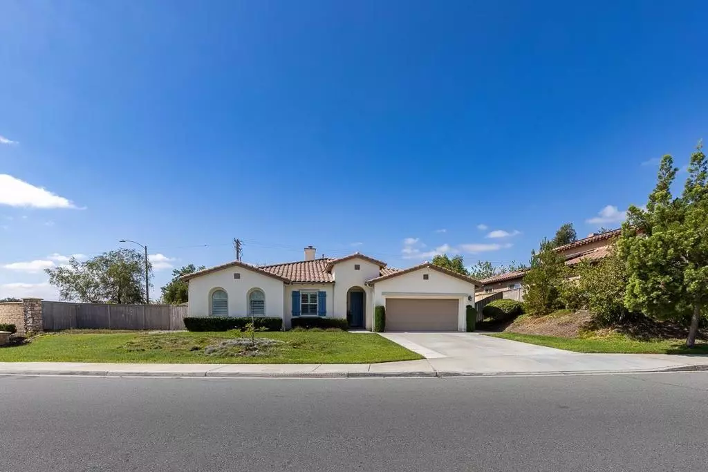 Escondido, CA 92027,705 Sungold Way
