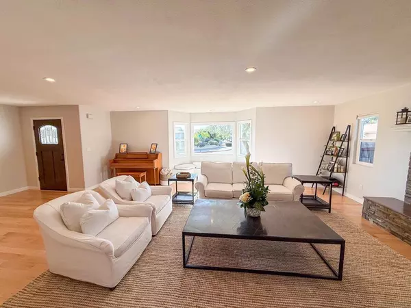 San Diego, CA 92117,5257 Cole