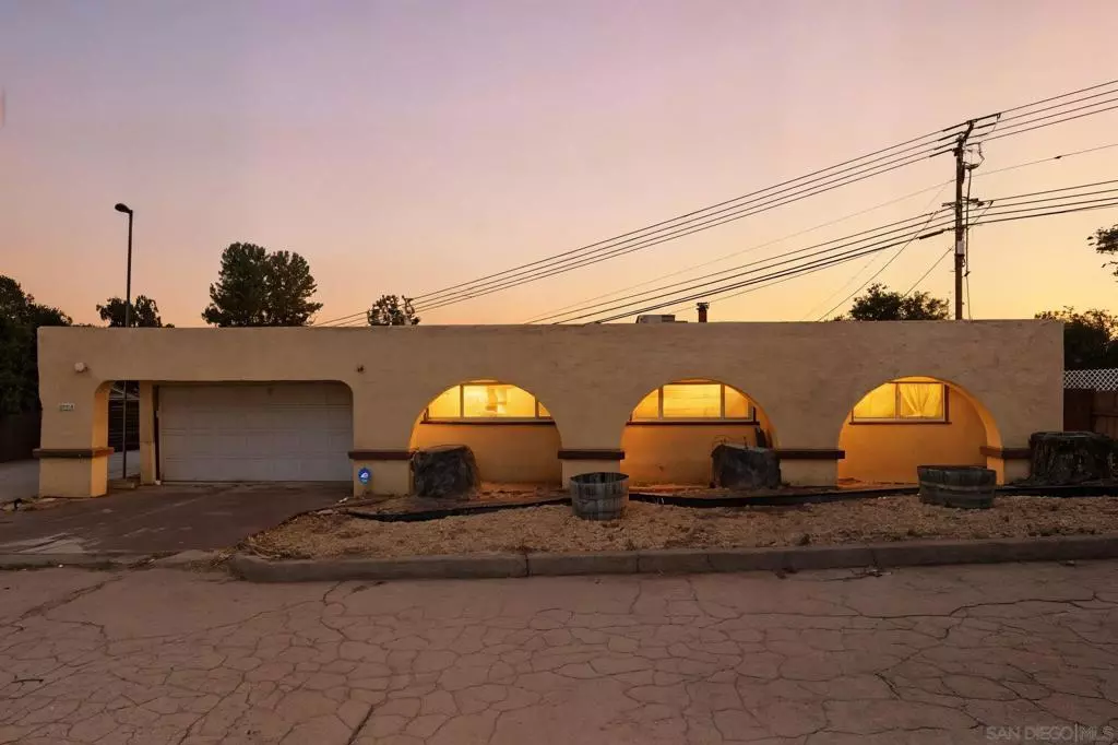 El Cajon, CA 92021,321 North Lane