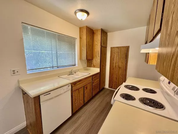 Pomona, CA 91767,960 E Bonita Ave #52