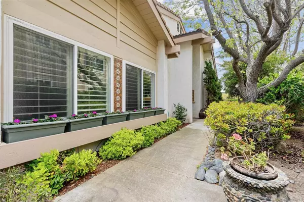 La Jolla, CA 92037,1608 Caminito Asterisco