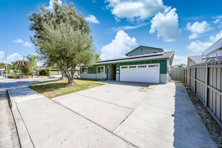 13049 Chrissy Way, Lakeside, CA 92040